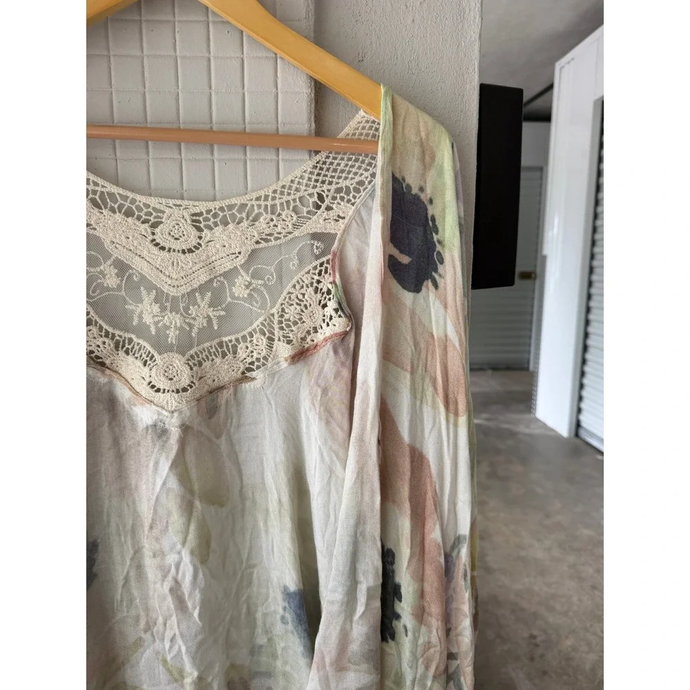 Elizabeth Gillett Floral Kimono Wrap Poncho Crochet Lace Inset Viscose One Size